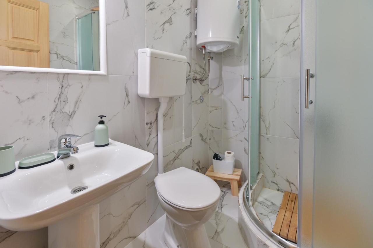 Appartement Neva Sobe Sa Pogledom Na Planine à Mokra Gora Extérieur photo